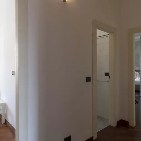 Italian Experience-novoli Apartment *