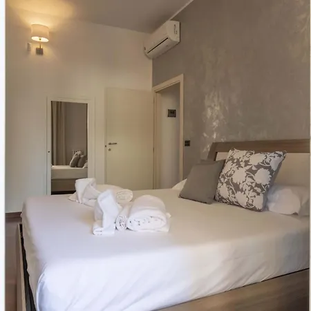 Italian Experience-novoli Apartment